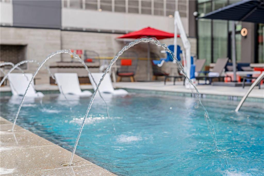 Cambria Hotel Austin Downtown - photo 55