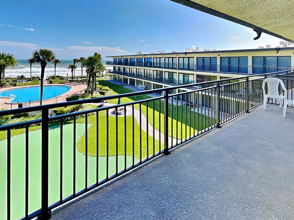 Ocean House 311 by Distinctive Beach Rentals — 4-Star Luxury Hotel in Saint Augustine, United States