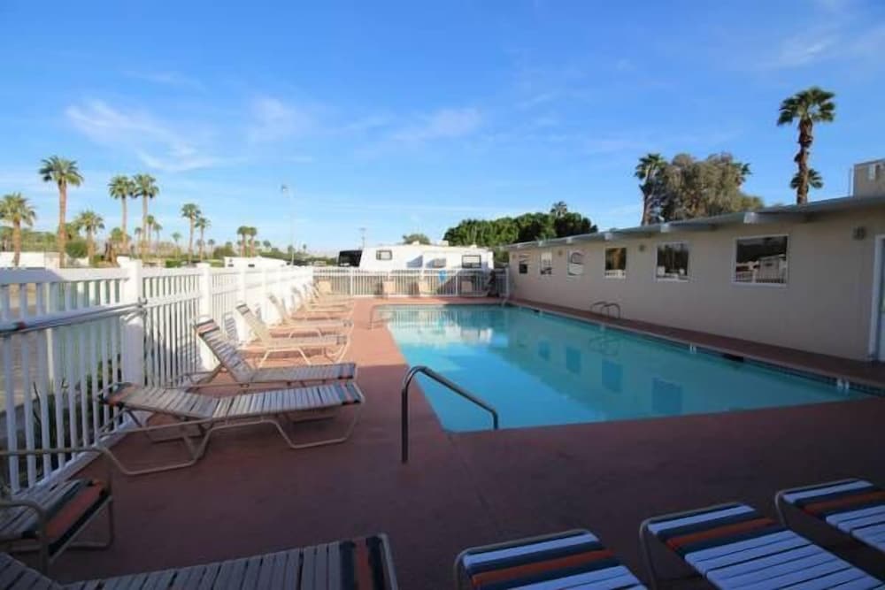 Indian Wells RV Resort - photo 8
