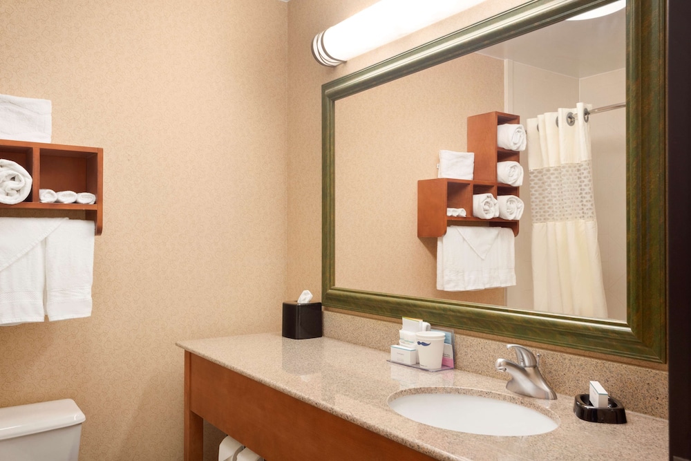 Hampton Inn Shawnee - photo 19
