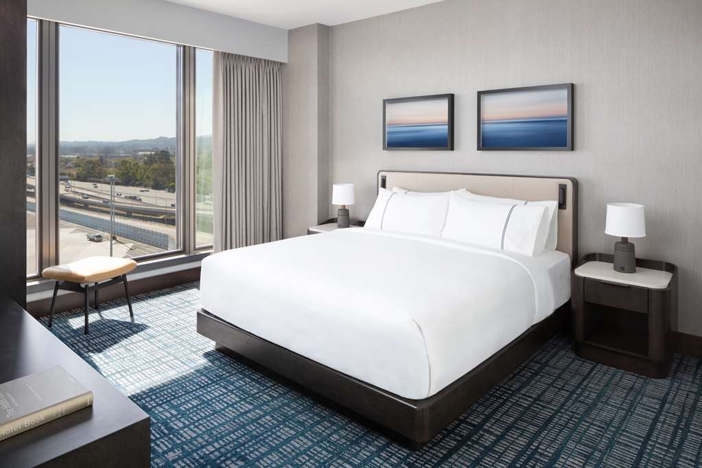 Grand Hyatt at SFO - photo 14