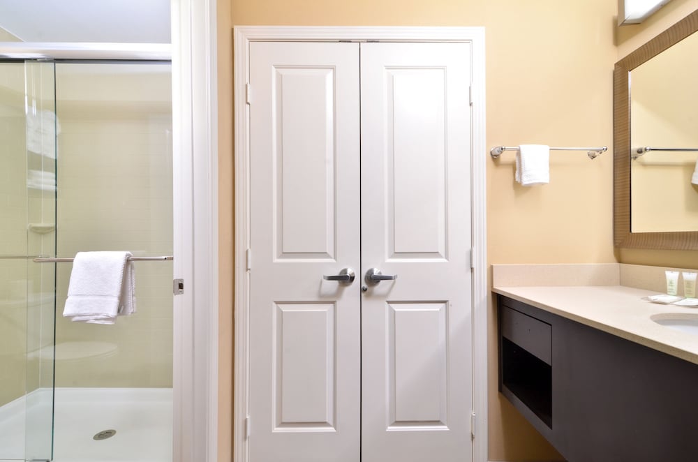 Staybridge Suites Tomball - photo 18