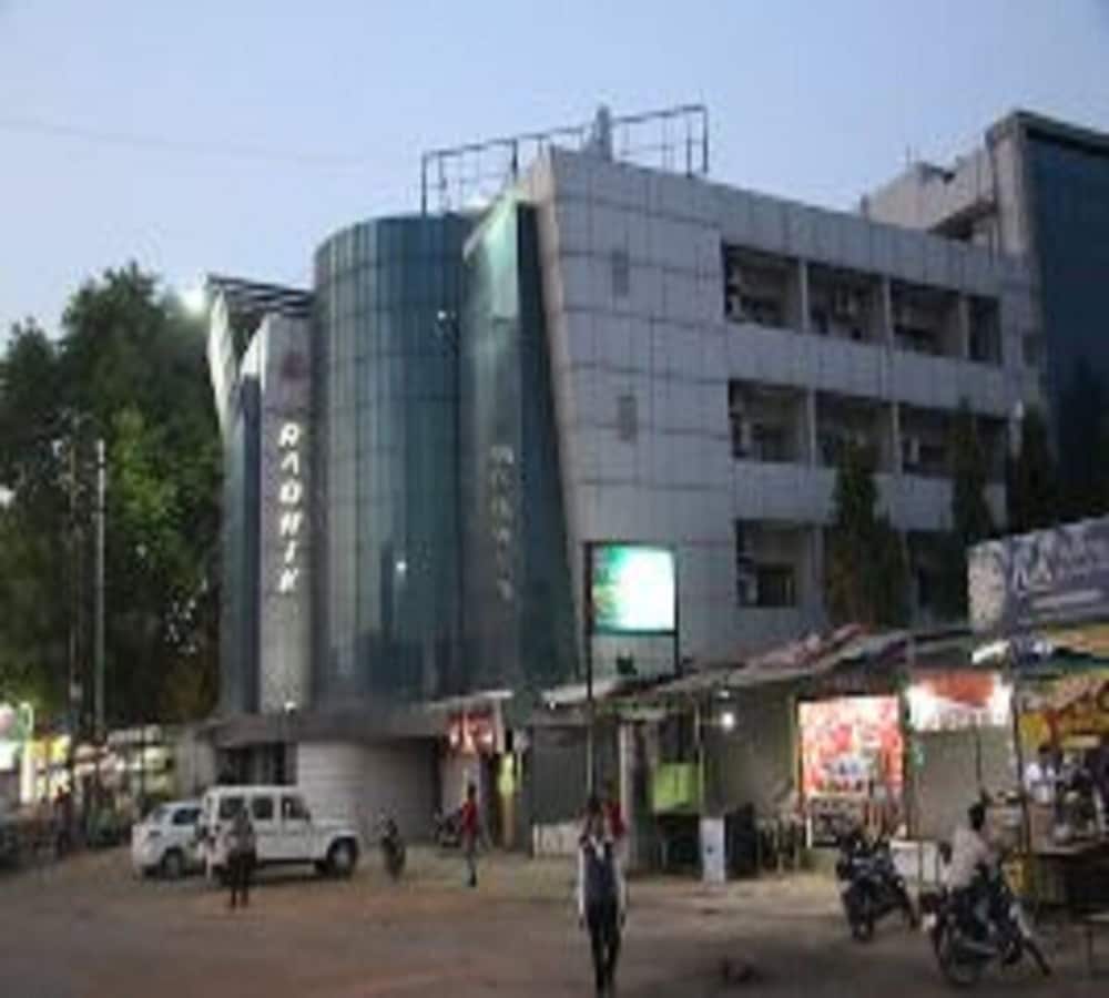 Hotel Radhika — hotel in Murwara