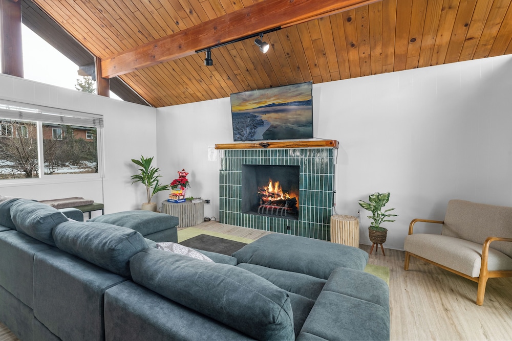Big Bear Lake View - last minute hotel in Big Bear Lake