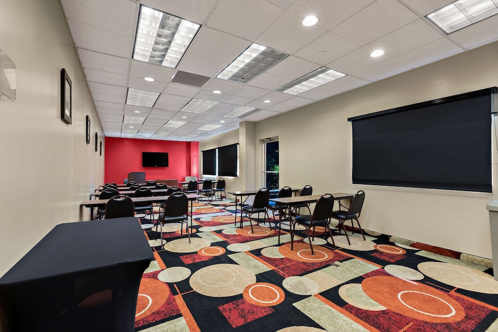 Quality Inn Wayne - photo 33