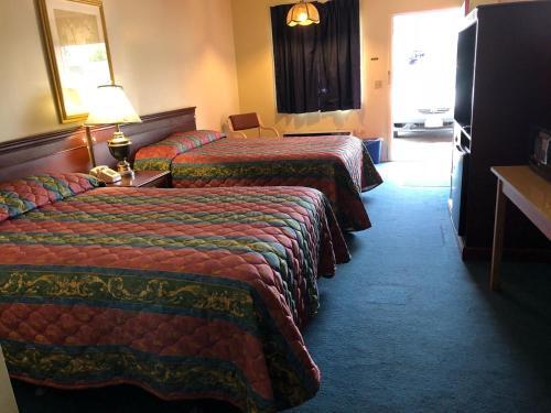 Harcourt Motel - photo 2