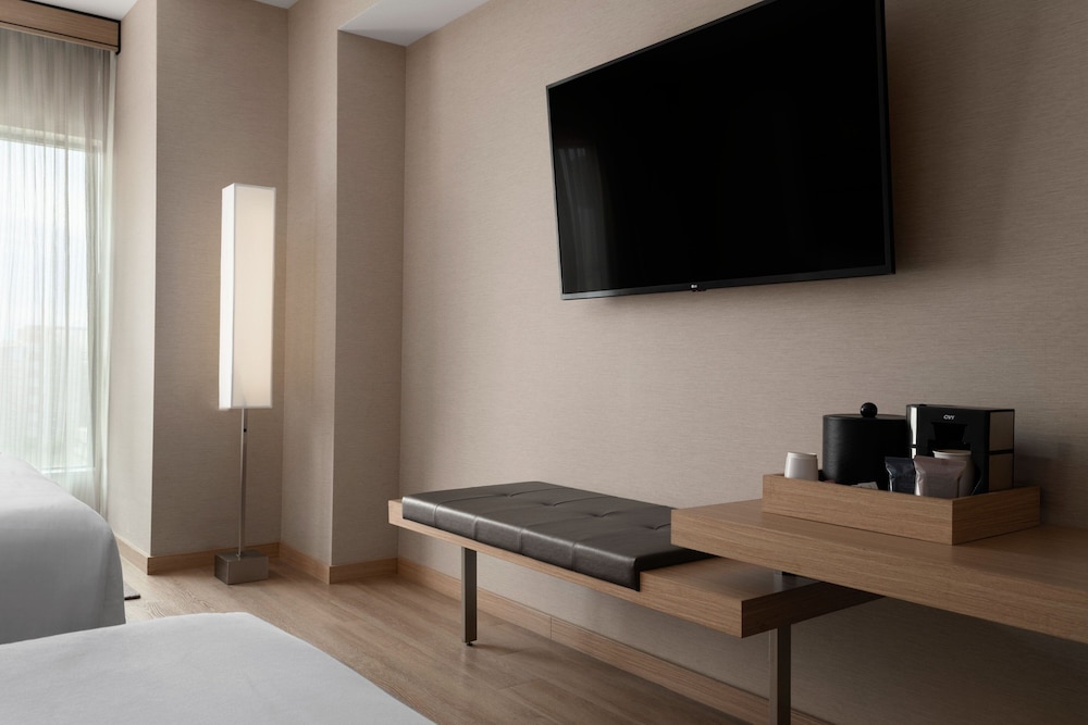 AC Hotel by Marriott Phoenix Downtown - photo 15