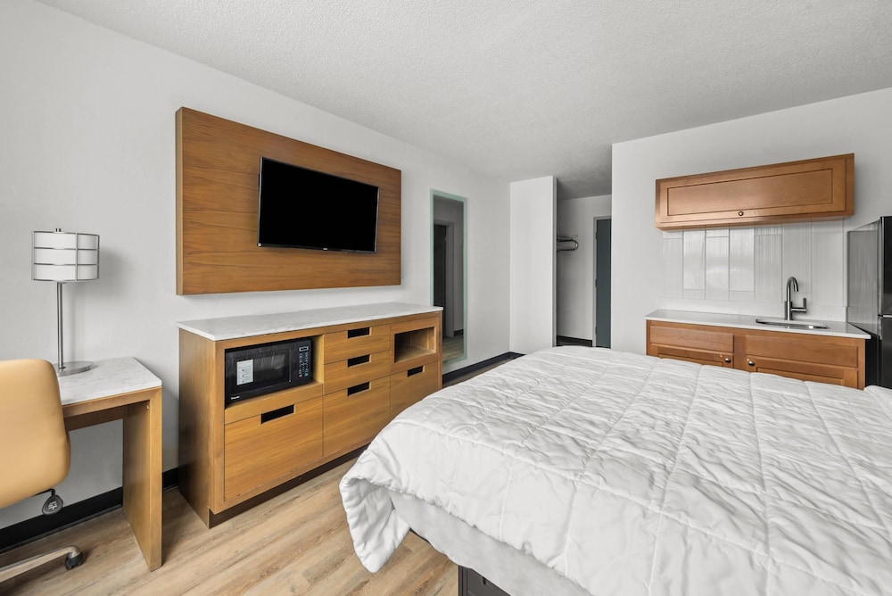 Suburban Studios Fairborn Dayton - photo 20