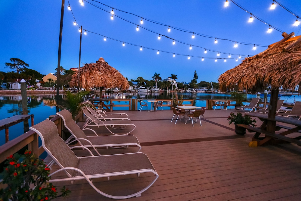 Bay Palms Waterfront Resort Hotel and Marina - photo 36