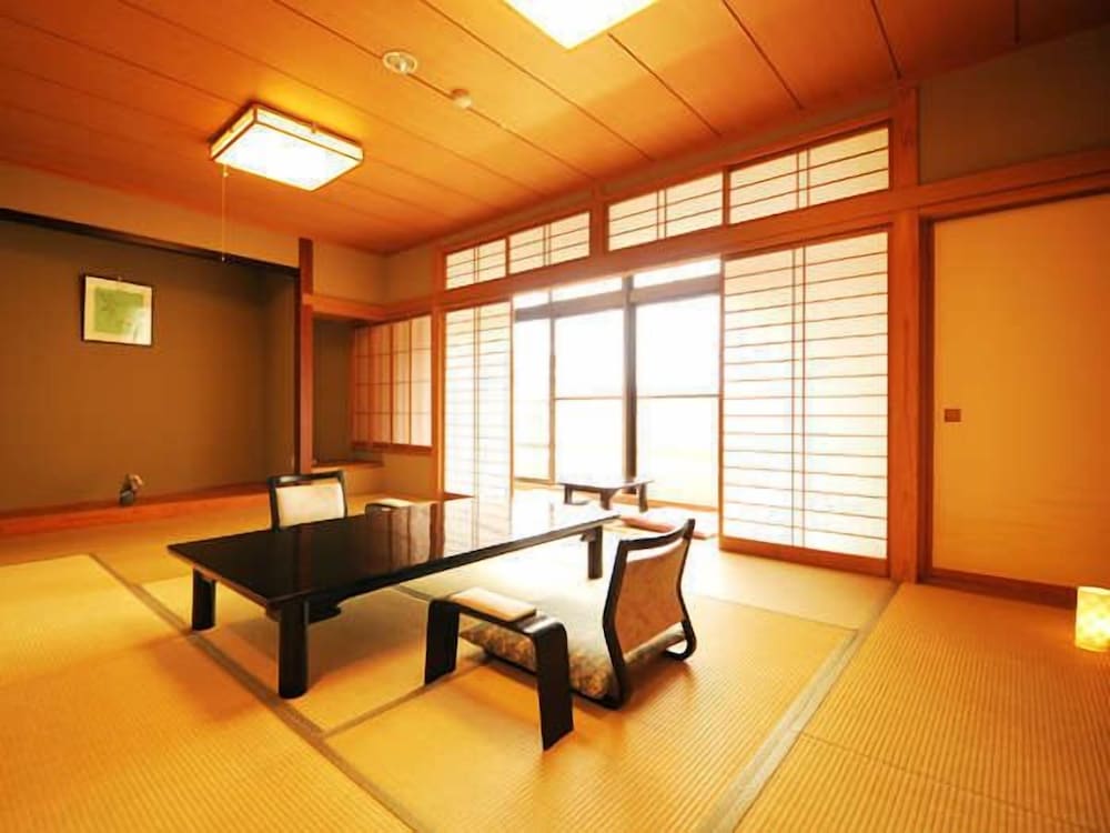 Hotel Marusanso Nishinoyakata in Chikuma, Japan