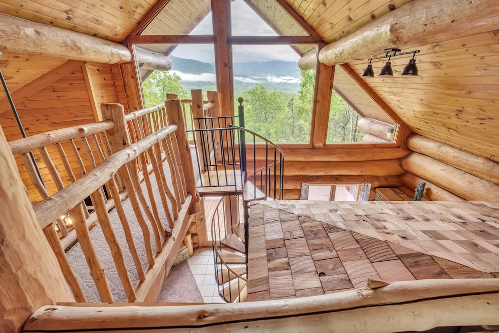 Royal Views Private Mountain Top Cabin 2 Bedroom Cabin by Heavenly Views Resort - photo 24