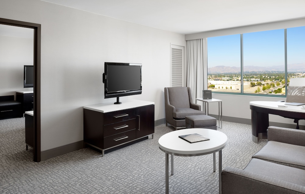 Hilton Woodland Hills Los Angeles - photo 5