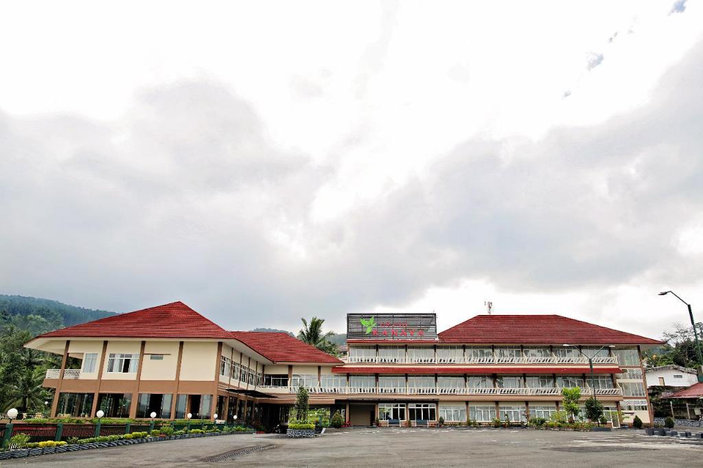 Grand Kanaya Baturraden Hotel — Purwokerto