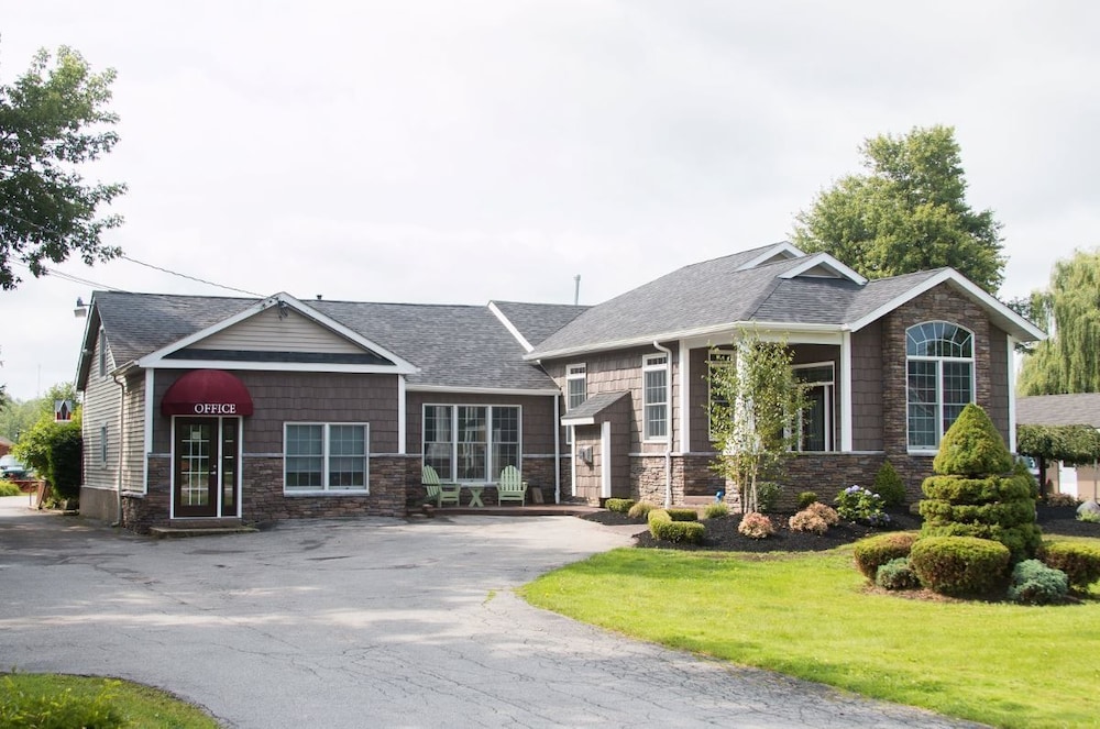 Clarence Inn - photo 41