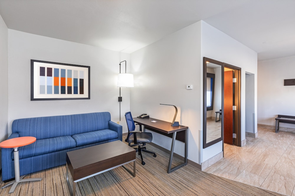 Holiday Inn Express Hotel & Suites GUYMON by IHG - photo 20