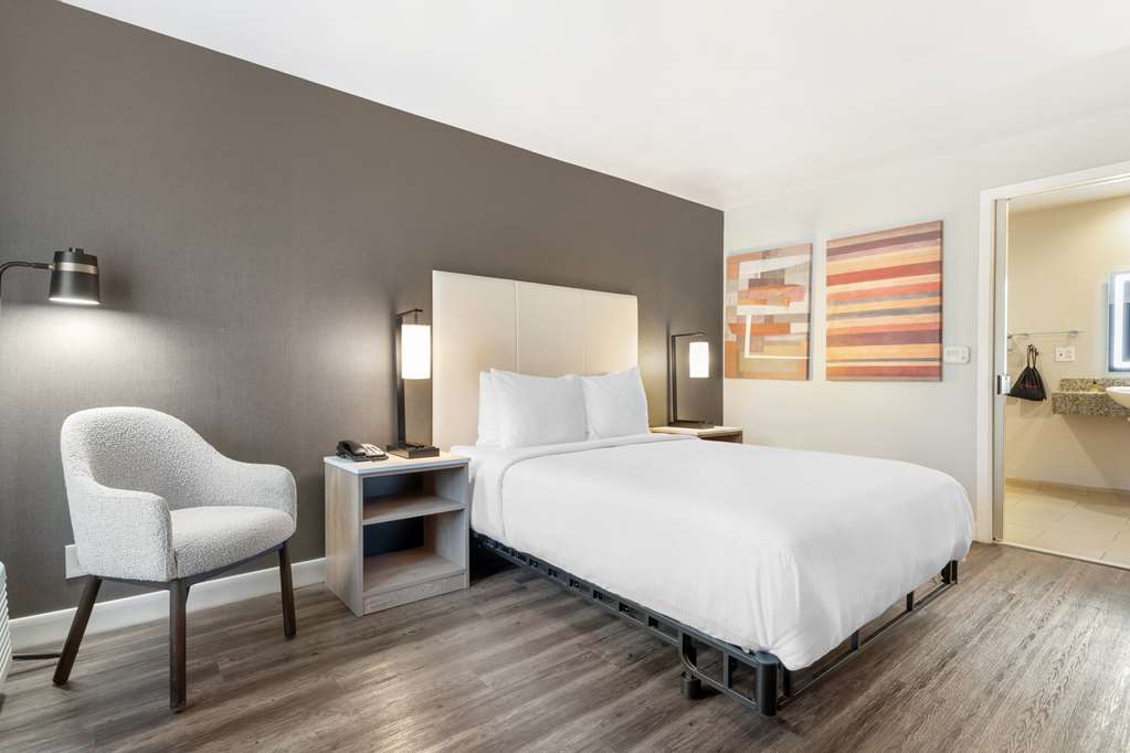 Best Western Plus Rancho Cordova Inn - photo 36