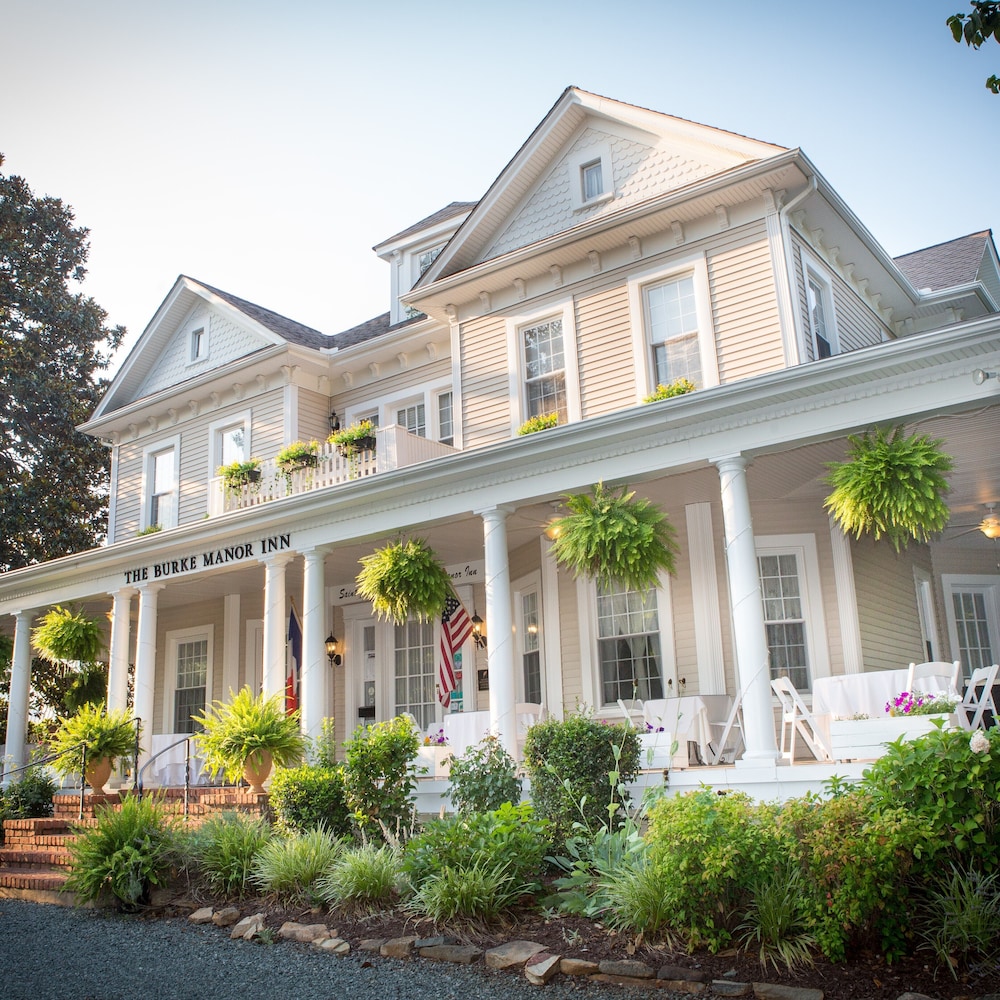 Burke Manor Inn & Pavilion - photo 42