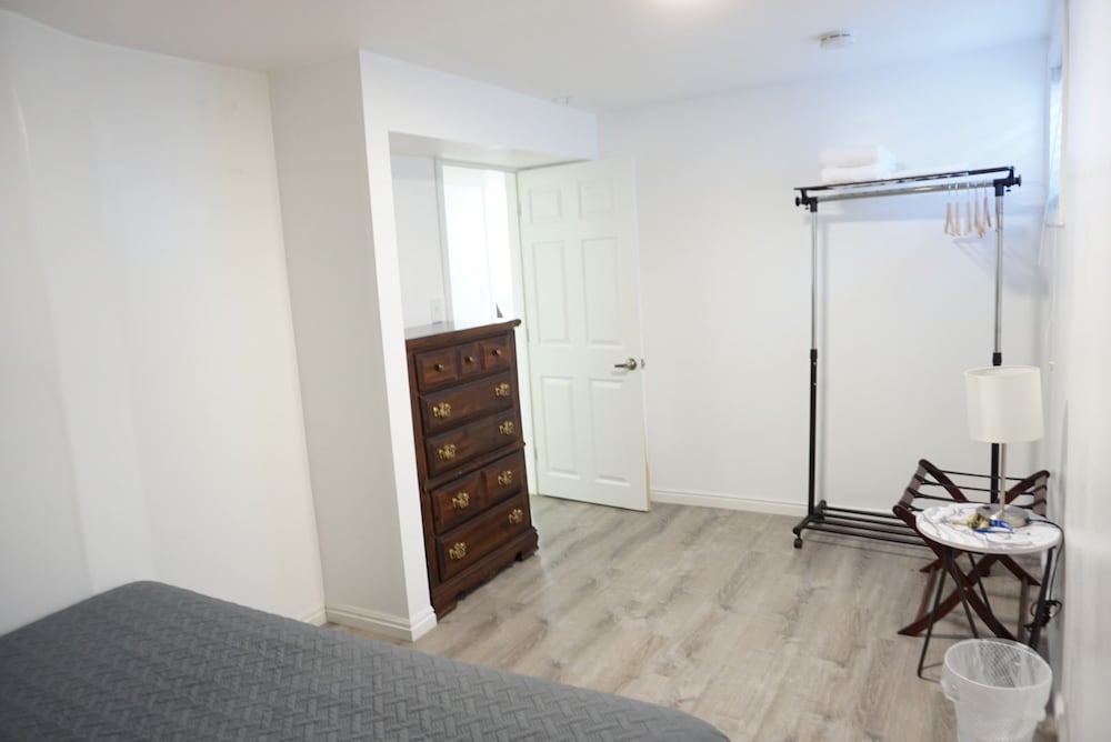 Large Room Near Uvu & Byu - photo 16