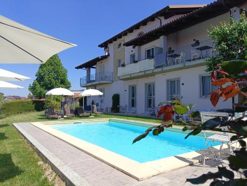 Domus Langhe B&B — 4-Star Luxury Hotel in Treiso, Italy