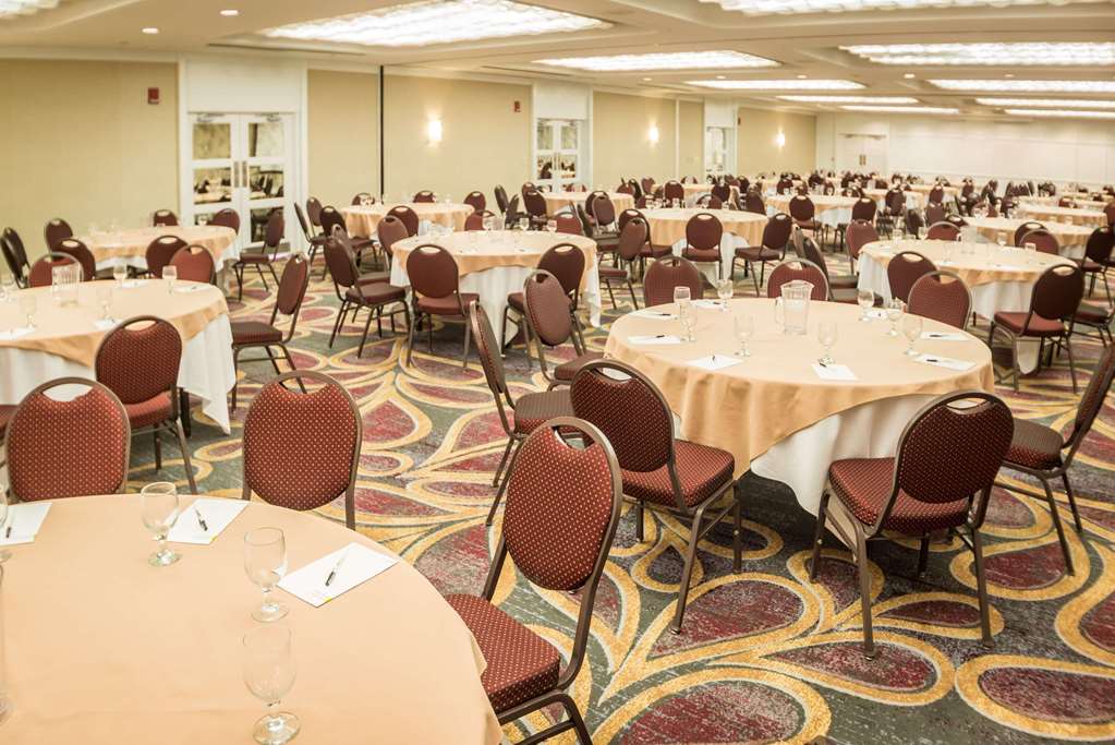 Radisson Hotel Corning - photo 37