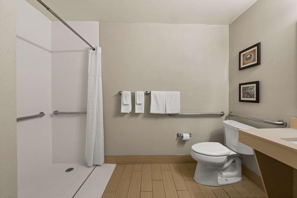 Comfort Inn On the Ocean - photo 46