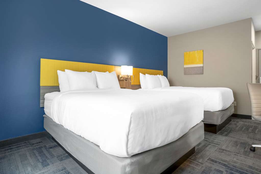 Comfort Inn and Suites Destin Near Henderson Beach - photo 24