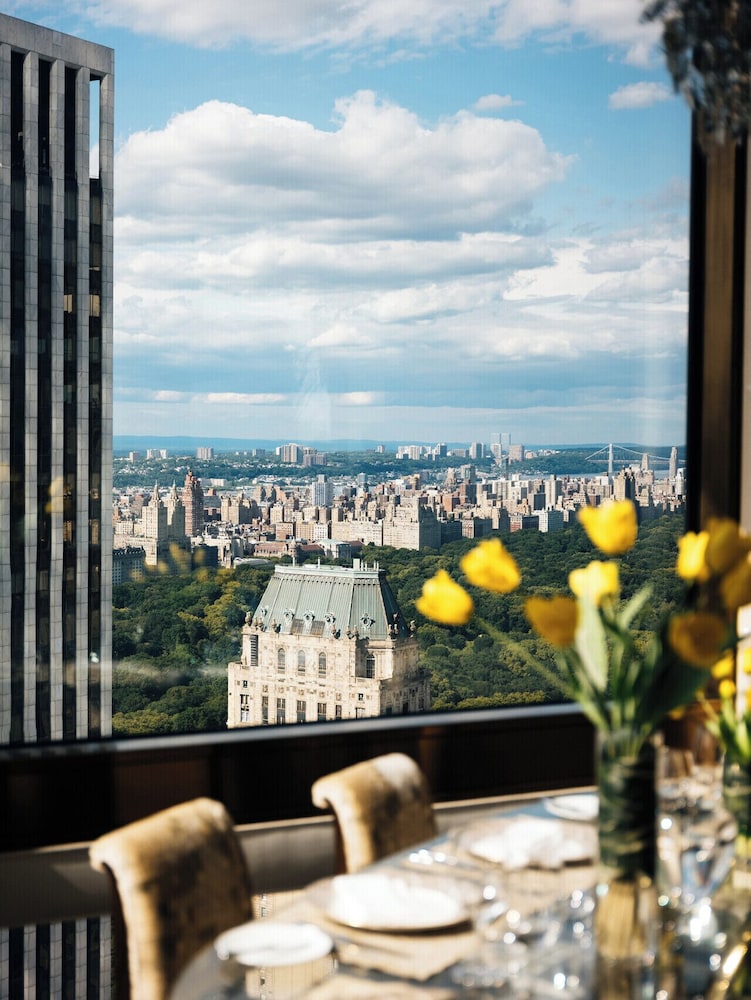 Four Seasons Hotel New York - photo 40