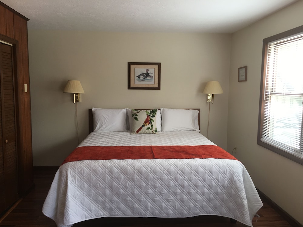 Meadowlark Motel with Restaurant & Bar - photo 6