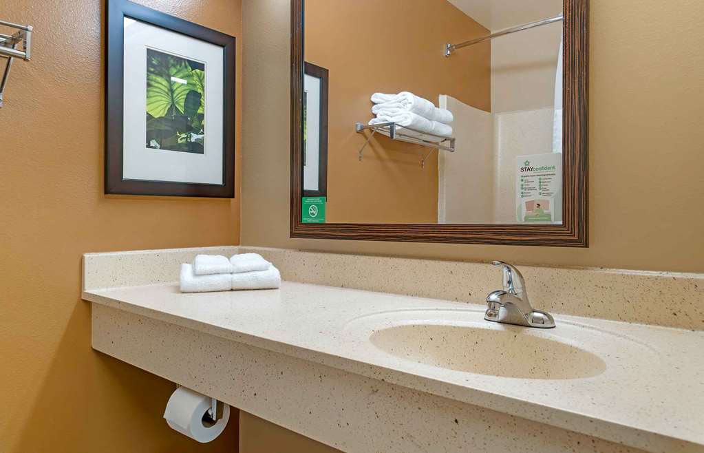 Extended Stay America Select Suites Grand Rapids Kentwood - photo 11
