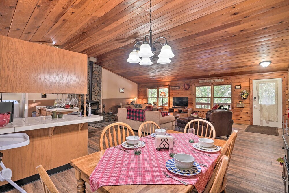 11 Mi to Apple Hill: Pollock Pines Resort Cabin - photo 16