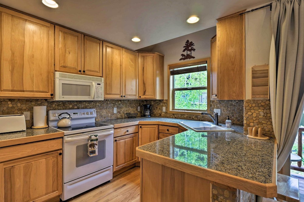 Downtown Winter Park Townhouse 3 Mi to Ski Resort - photo 30