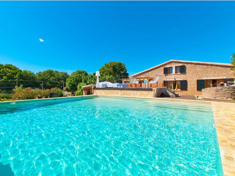 Barcares Petit — 4-Star Luxury Hotel in Alcudia, Spain