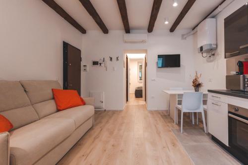 Free Netflix & Wi Fi Modern Suite Roiano — 4-Star Luxury Hotel in Trieste, Italy