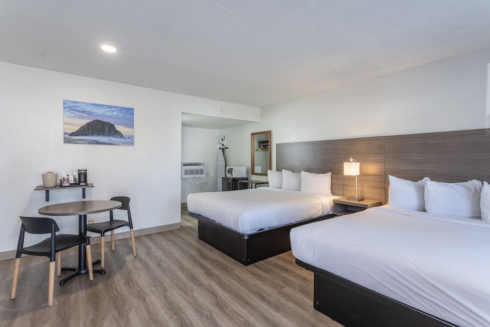 Coastal Breeze Inn - photo 14