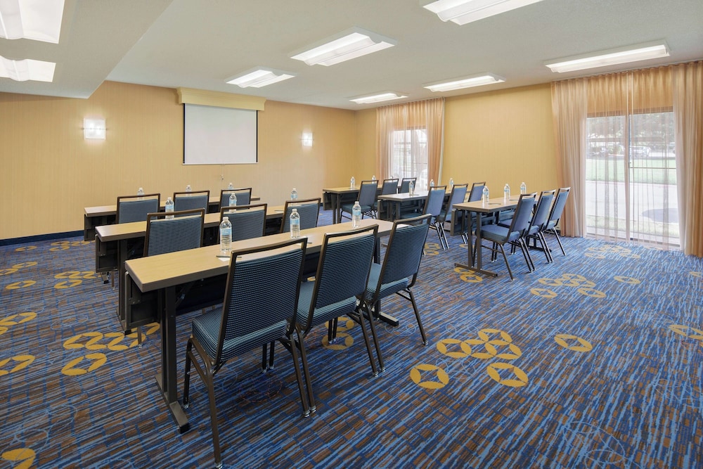 Courtyard by Marriott Addison Midway - photo 32