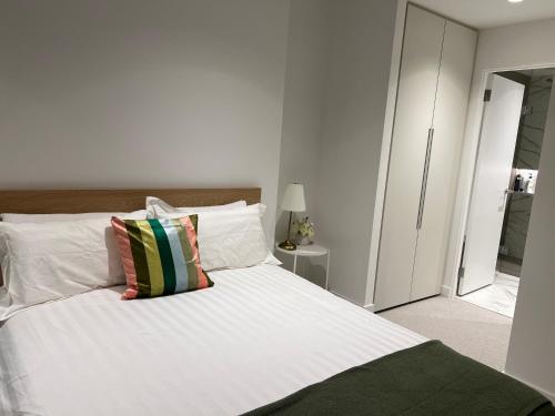 WSP 3B2B apartment in CBD with free parking — 4-Star Luxury Hotel in Melbourne, Australia