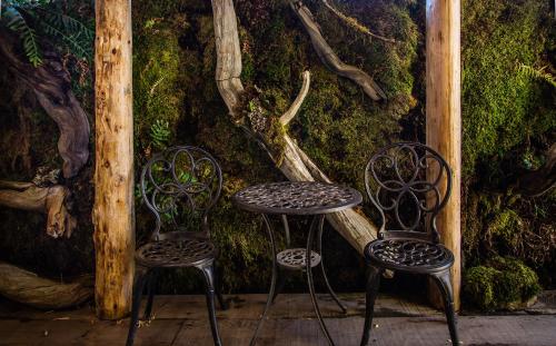 The Front Porch Hidden Oasis - photo 18