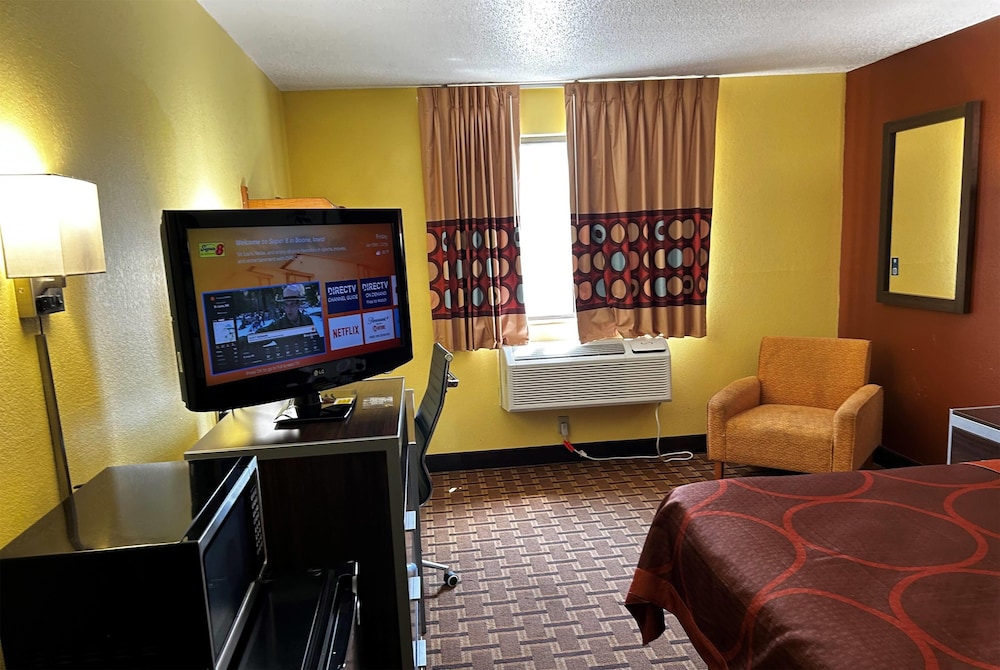 Super 8 by Wyndham Boone - photo 11