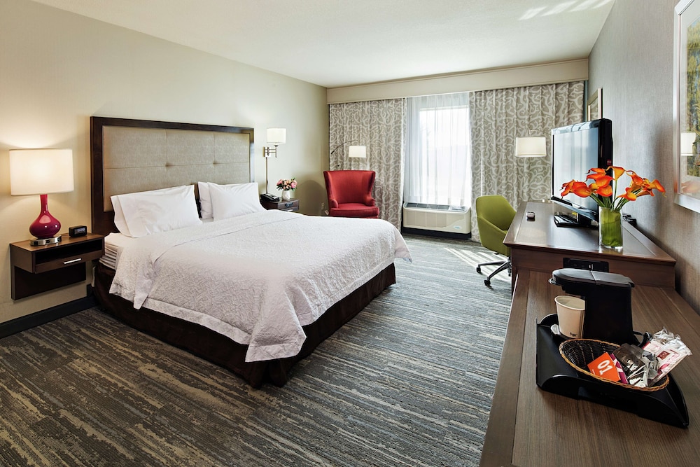 Hampton Inn & Suites Palm Desert - photo 9