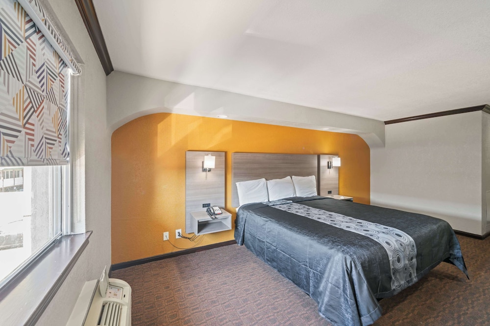 Americas Best Value Inn & Suites Brenham - photo 7