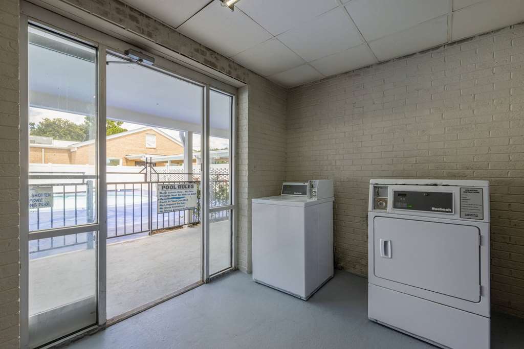 Days Inn by Wyndham Lincolnton - photo 36