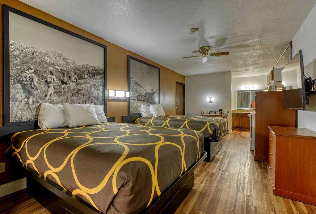 Super 8 by Wyndham Alamosa - photo 39