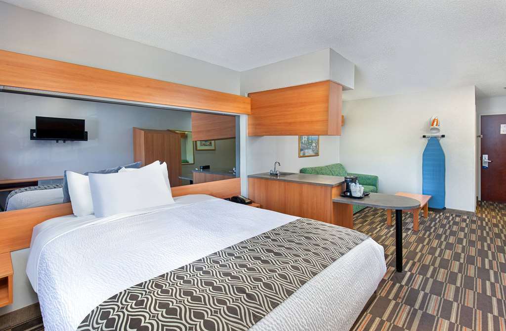 Microtel Inn & Suites by Wyndham Cordova Memphis I 40 East - photo 34