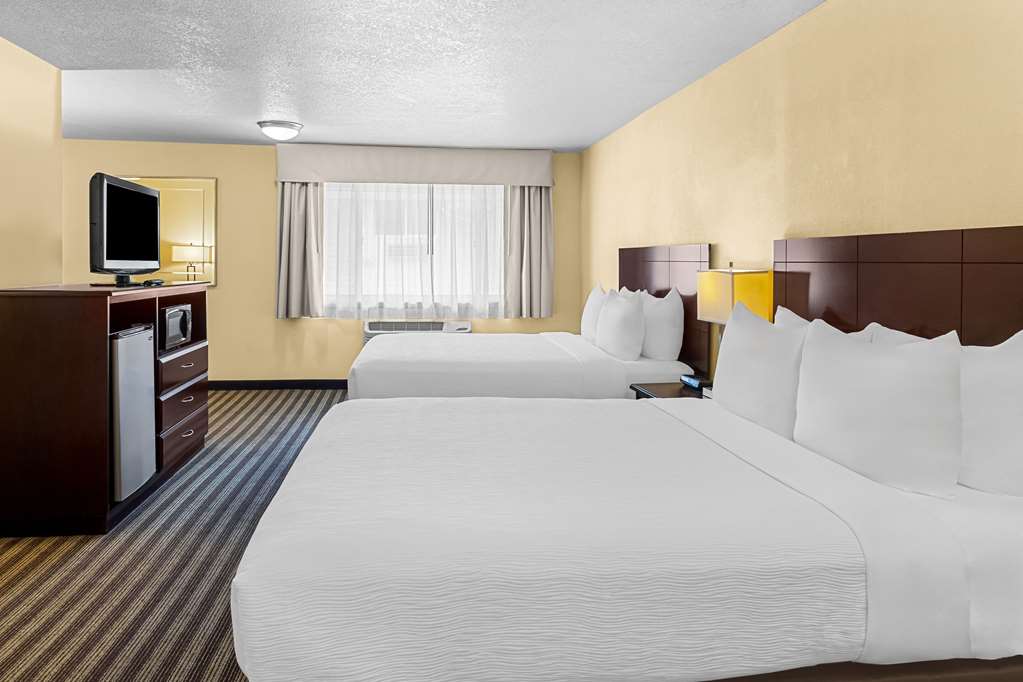 Quality Inn & Suites Vancouver Hazel Dell - photo 8