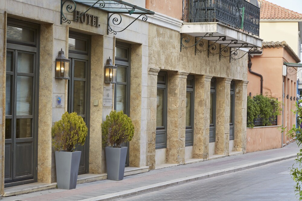 The Captains House Boutique — 4-Star Luxury Hotel in Preveza, Greece
