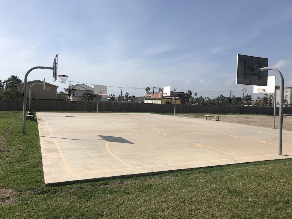 Ramada by Wyndham & Suites South Padre Island - photo 42