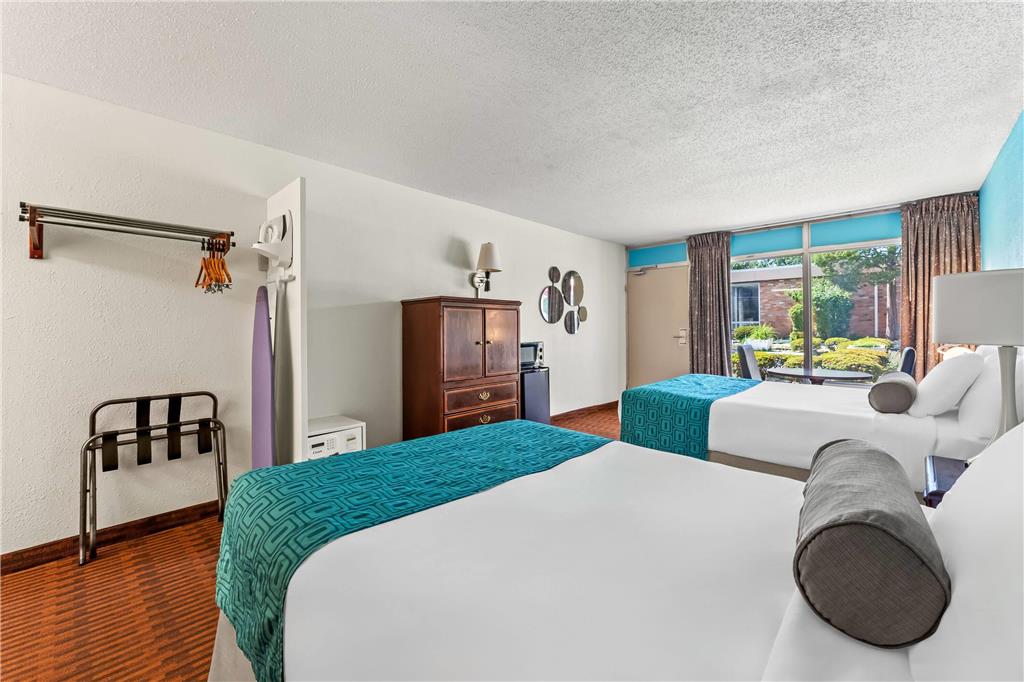 Howard Johnson by Wyndham Albany - photo 27