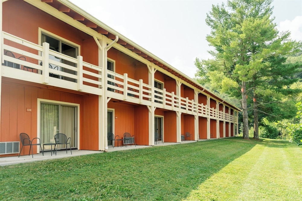 Brown County Inn - photo 63