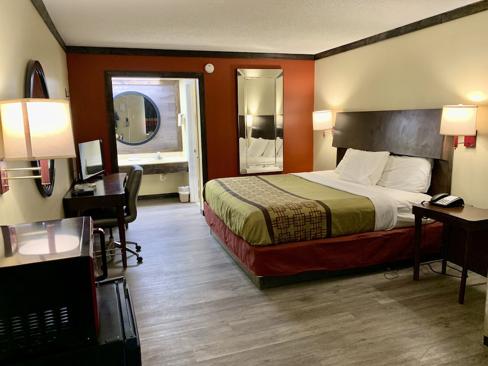 Executive Inn Chester - photo 8