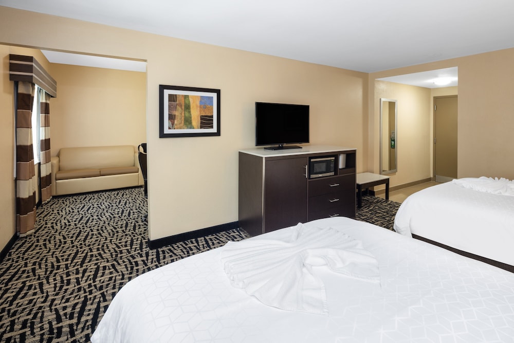 Holiday Inn Poughkeepsie by IHG - photo 15